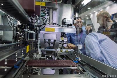 中国芯片科技巨头一年进账2470亿，投入千亿并购光刻机强化网络技术研发